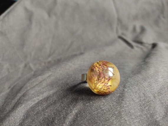 Verstellbarer Epoxidharzring mit echtem Pflanzenmaterial – Magischer Lavendel Ring – Natur Schmuck Geschenk Damen