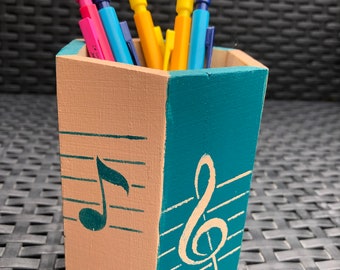 POT A CRAYONS octogonal note de musique