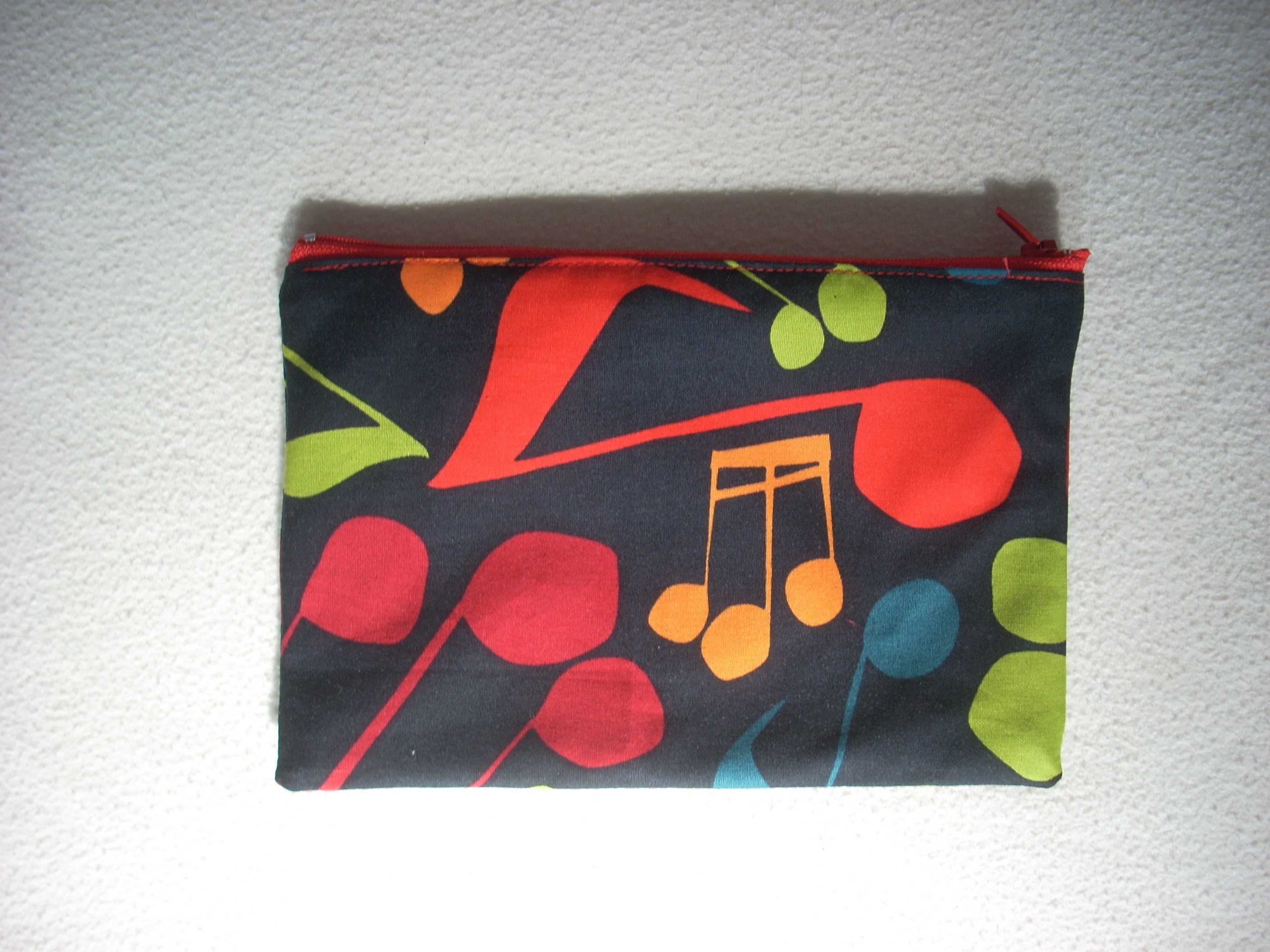 Trousse d'écolier en Coton Noir avec Des Notes de Musique Toutes Les Couleurs.