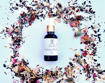 Nawilżające serum do twarzy z dodatkiem roślin – dzika róża, jojoba, nagietek i witamina E