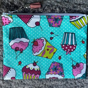 Cupcake Zippered Pouch: Cotton Pencil Case, Makeup Bag