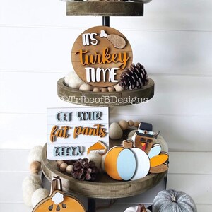 Thanksgiving Tiered Tablett Svg | Thanksgiving Tier Tablett Svg | Thanksgiving Signs Svg | Glowforge Dateien | Laser ready Dateien | Herbst-Ablage