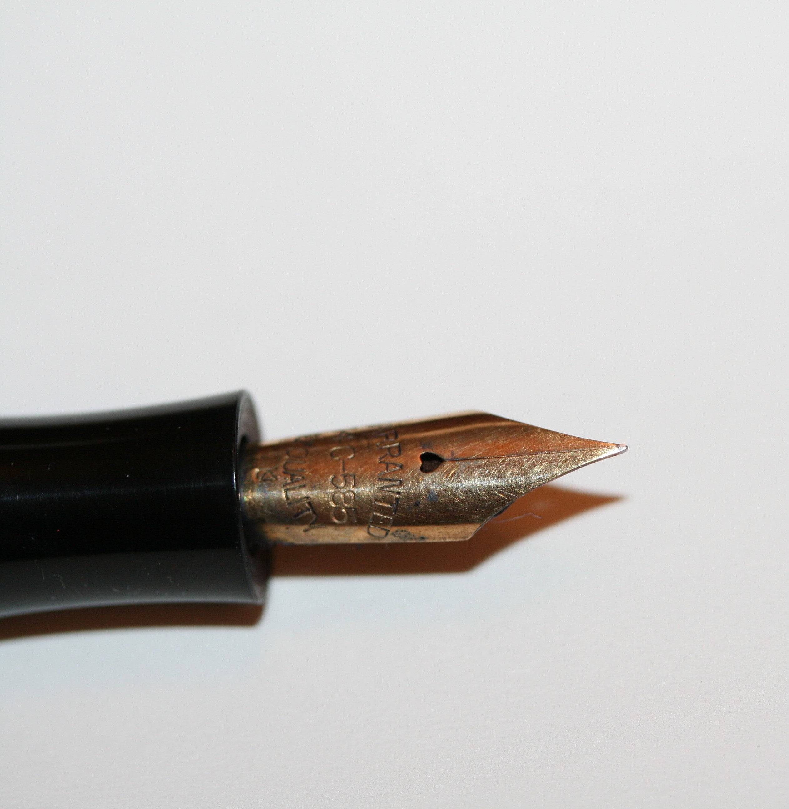 Stylo Plume Tout Or 14 Carats – Dans Sa Boîte D'origine, Occasion