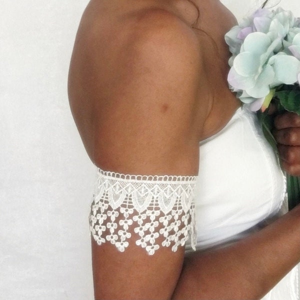 Star Lace Arm Bands, Bridal Upper Arm Lace Garter, Star Tassel Upper Arm Bracelets, Delicate Lace Wedding Arm Suspenders.