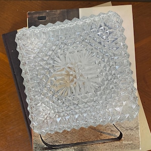 Liten fyrkantig vägg-/taklampa med klart glas, vintagestil, 1970-1980-tal