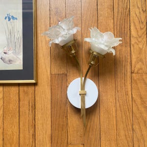 Paire D'appliques Murales Métal Et Tulipes En Pâte De Verre - Bon état
