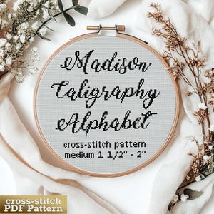 Padrão de ponto cruz de caligrafia em PDF | Gráfico de ponto cruz de alfabeto completo | Design de bordado com letras cursivas | Bordado com fonte manuscrita