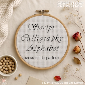 Patrón de punto de cruz con fuente caligráfica en PDF. Gráfico completo del alfabeto en punto de cruz. Gráfico de bordado con letras elegantes. Patrón de texto ABC para bordador.