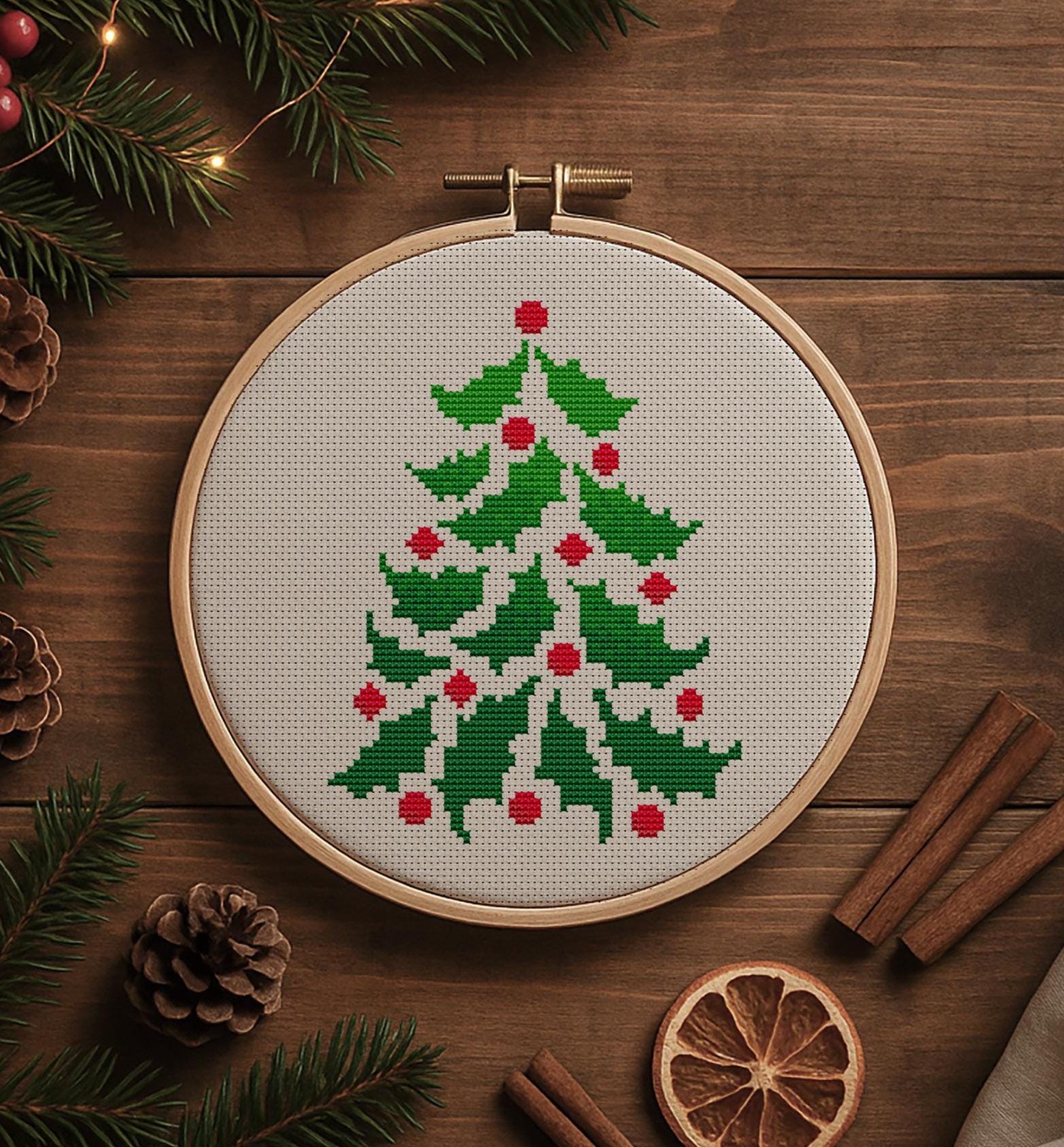 クリスマスツリーのクロスステッチパターン：簡単なクリスマス刺繍装飾