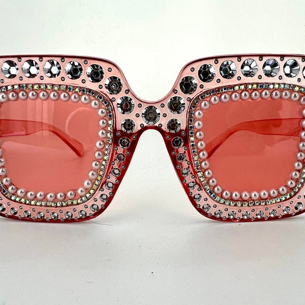 Lunettes de soleil roses surdimensionnées carrées à strass