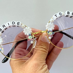 Purple Pretty Bride to Be Sunglasses for Hen / Bachelorette Parties