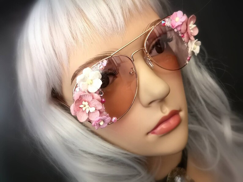 Womens Pretty Pink Flowery  Aviator Style Statement Sunglasses with Tinted Lenses
