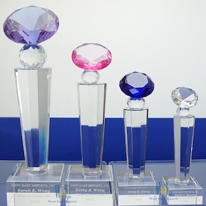 クリスタルガラス製ダイヤモンドトロフィー賞表彰功績表彰現実パーソナライズカスタムレーザーエッチング彫刻トロフィーTH117-Dia