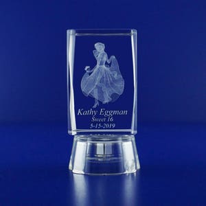 Mis 15 Años (12 PCS) Quinceañera Mis Quince Años Sweet 16 Favors Personalized Custom Laser Etched Engraving 3D Princess Crystal 022L