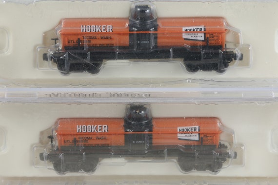 Vintage N-scale Model Train Tankers by 