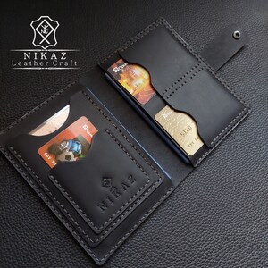 Cartera de pasaporte de cuero, cartera de viaje personalizada, funda de pasaporte negra, titular de pasaporte de cuero, regalo de cumpleaños (Р040)