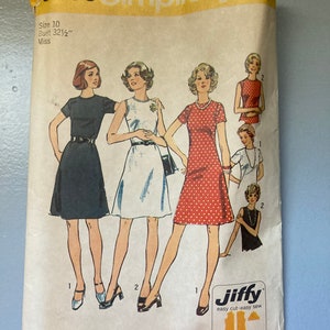 Vintage 1970s simplicity pattern 6080 - women’s size 10 dresses