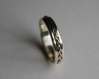 Mans/Womans Silver Ring