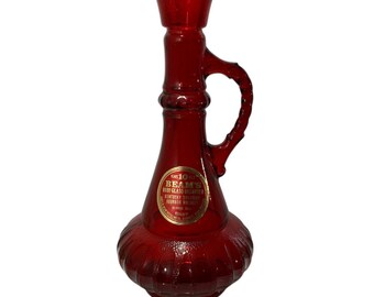 Decantador de licor Jim Beam vintage, de cristal rojo rubí, botella acanalada Genie de 28 cm (11"), 1973.