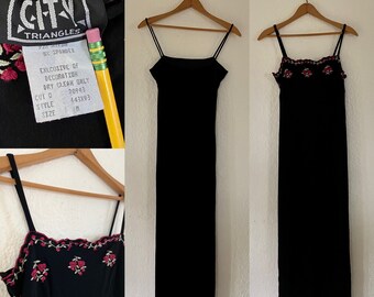 Vintage 1990s Y2K City Triangles Rose/Vine Detail Fitted Maxi Black Dress Fairycore Prom Whimsygoth Grunge Size M Spandex/Nylon Made in USA