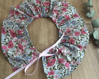Removable Liberty poppy and daisy collar