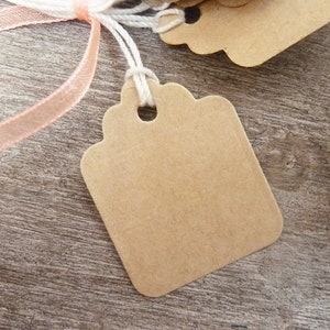 30 étiquettes carrées en  papier kraft français 140 g et ficelle de coton