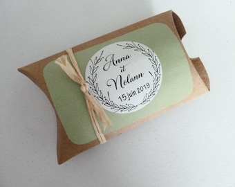 Kraft berlingot box size M, with white or green personalized label, guest gift, container dragees, wedding or baptism