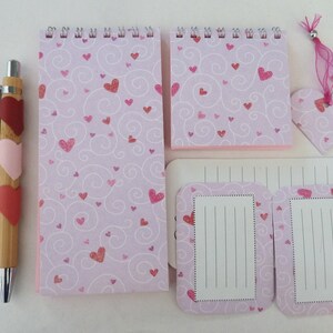 pink stationery set, hearts, gift, purple and pink pad and pen, pink leather pompom, pink leaves stationery set, love