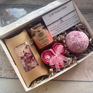 Hamper For Women, Bath Bomb Birthday Gift Set, Gift For Her, Self Care Birthday, Spa Gift Set, Bath Salts, Pamper Gift Box, Relaxation Kit