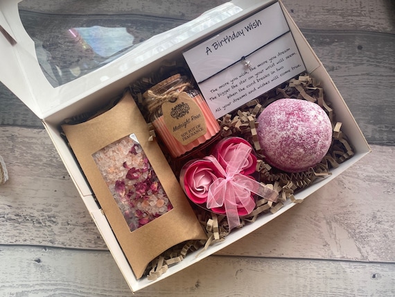 Hamper For Women, Bath Bomb Birthday Gift Set, Gift For Her, Self Care Birthday, Spa Gift Set, Bath Salts, Pamper Gift Box, Relaxation Kit