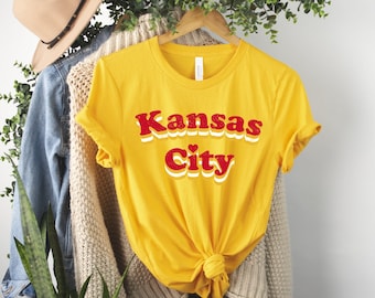 Camisa de Kansas City, camisa KC, camiseta de Kansas City, camiseta de Kansas City para mujer, camisas retro de Kansas City, ropa de Kansas City, camiseta KC roja dorada