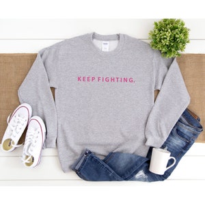 Brustkrebs Sweatshirt, Brustkrebs Bewusstsein Shirt, lange Ärmel, rosa Band, Überlebende Geschenke, Chemo Shirts, Krebs sucks, Keep Fighting