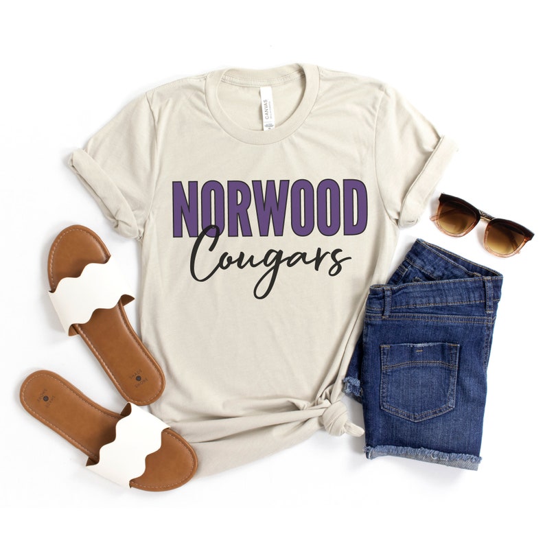 Personalized baseball shirt. Custom baseball Mom tee with team or mascot name and team colors.