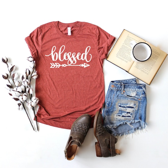 Blessed Love Heart Graphic Tee For Women - Cute Purple T-Shirt With Flower & Thankful Letter Print
