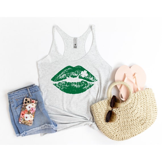 St Patricks Day Tank Top Women, St Patricks Day Tank Tops, Womens St Patricks Outfit, Shamrock Lips Tanks, Lucky Shirt, Kiss Me Im Irish