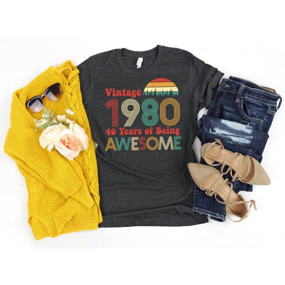 Vintage 40 Years Old April 1980 40th Bday Gift Mens Womens T-Shirt Vintage 40 Years Old April 1980 40th Bday Gift Mens Womens T-Shirt