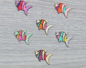 6 boutons poisson en bois peint multicolore