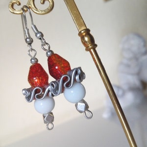 Rauten Ohrringe Glasperlen Pyramide türkis rot gelb, wire work Wellen Recycling Ohrringe aus Nespresso Kaffeekapsel Schmuck nachhaltig 041