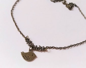 zarte bronze Vogel Kette mit Blattranke, bronze Halskette mit Vögelchen Geschenk