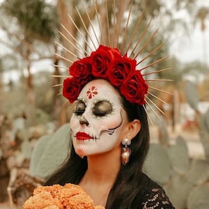 Virgin Mary Día de los Muertos crown headpiece, Halo rose crown, festival headpiece (Smaller Version)