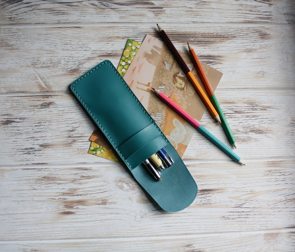 teal pen holder