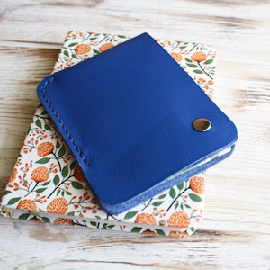 Carteira fina de couro azul com bolso frontal / Porta-cartões de couro / Carteira de couro feminina / Porta-cartões de crédito minimalista