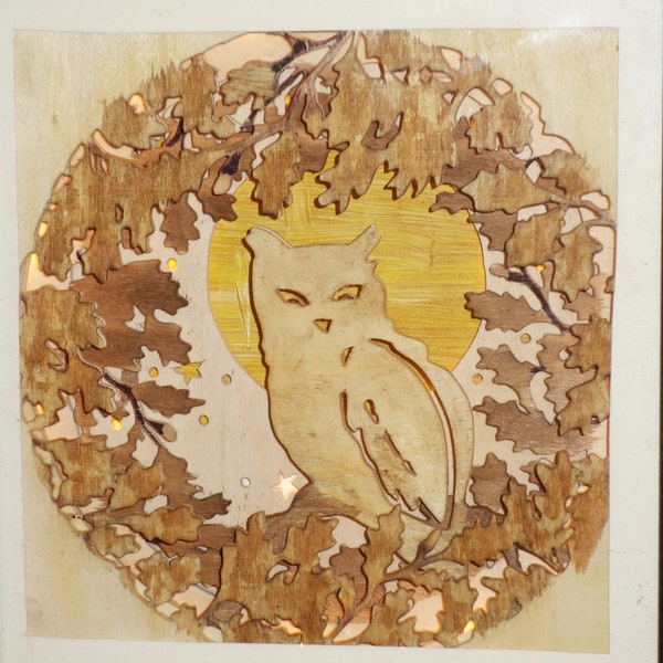 tableau lumineux Hibou en bois découpé Travail artisanal