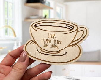 Cup Measurements Kitchen Magnet, SVG Cut File, Wood Magnet, Laser File, Glowforge, Liquid Measurements, Cute Kitchen Magnet Template