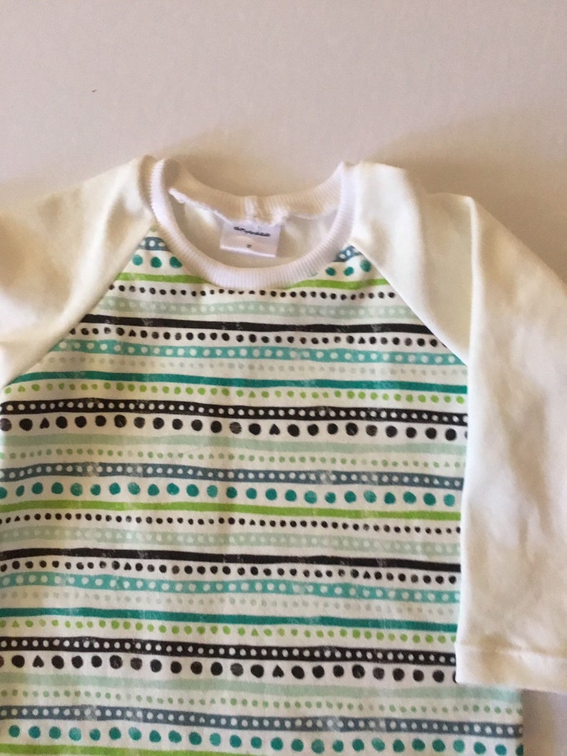 Boys raglan Organic childrens clothing Childrens raglan Graphic design Toddlers raglan Cotton jersey shirt Soft clothes