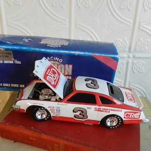 Stock car bank 1995 à l&#39;échelle 1:24/3 PRODUITS CHIMIQUES HAUTE PERFORMANCE