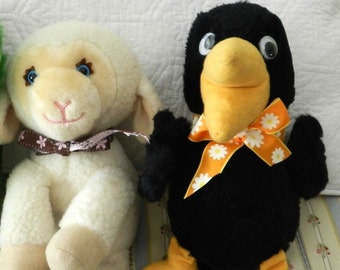 Elija entre 2 PELUCHES DEL MONTE/Personajes publicitarios de peluche/Cordero esponjoso/Cuervo engreído