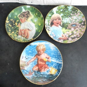 ELIGE ENTRE 3 PLATOS COLECCIONABLES DE DÍAS ATESORADOS/HIGGINS B0ND/ASHLeY/SARa/CHRIST0PHER/8.5&quot;