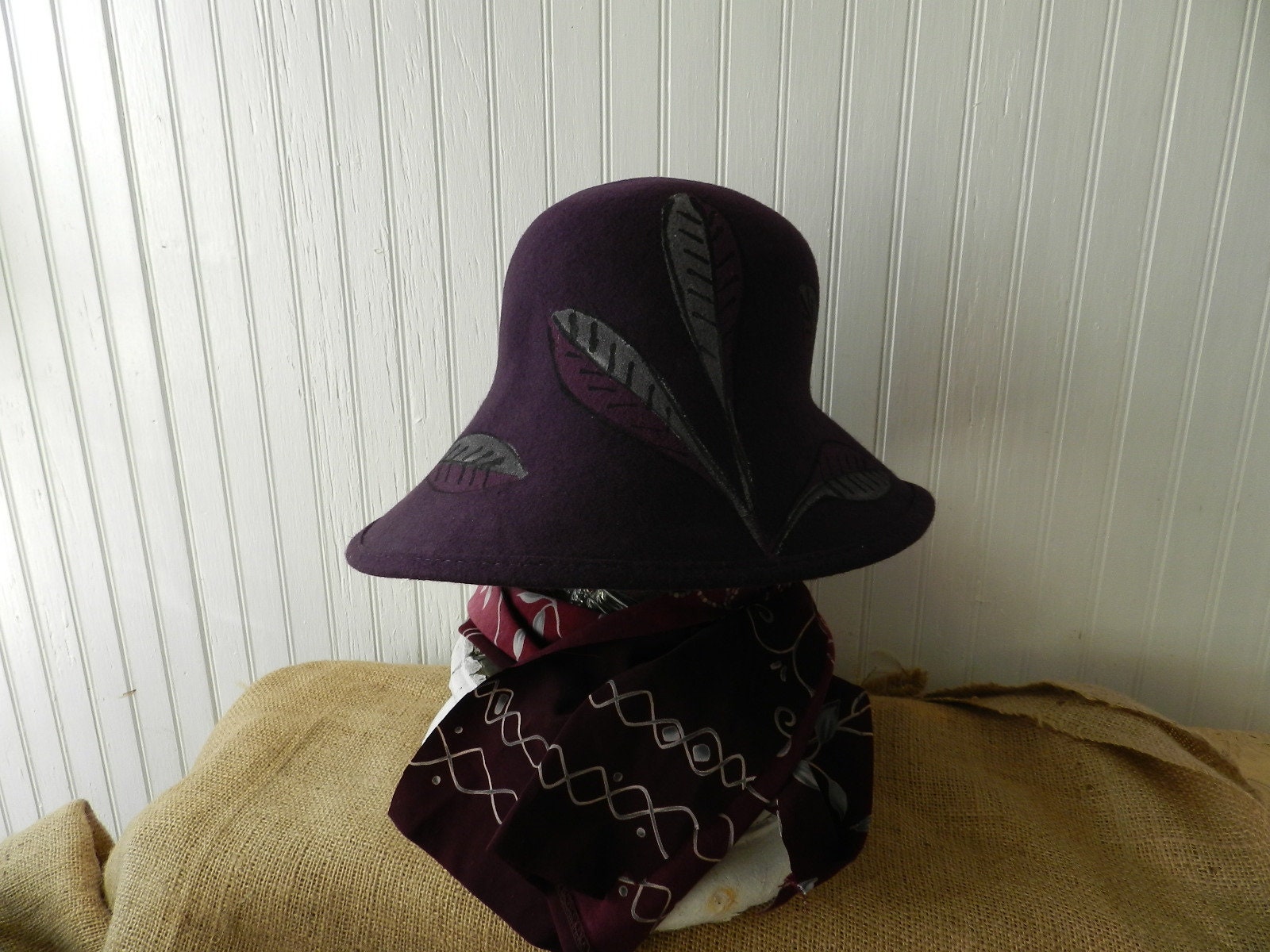 Vermont Country Store Wool Felt Cloche Hat - Small Made in Vermont/purple WOOL CLOCHE Hat/hand Painted - Etsy main image 4