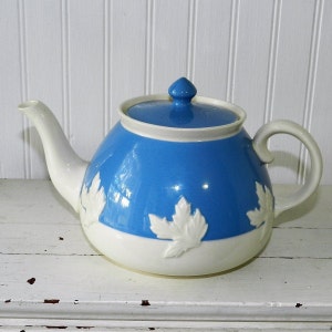 STAFFORDESHIRE TEAPOT ENGLAND